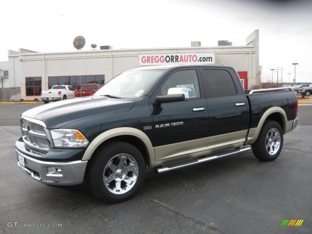 2011 Ram 1500 Laramie Crew Cab 4x4 - Hunter Green Pearl / Light Pebble Beige/Bark Brown photo #1