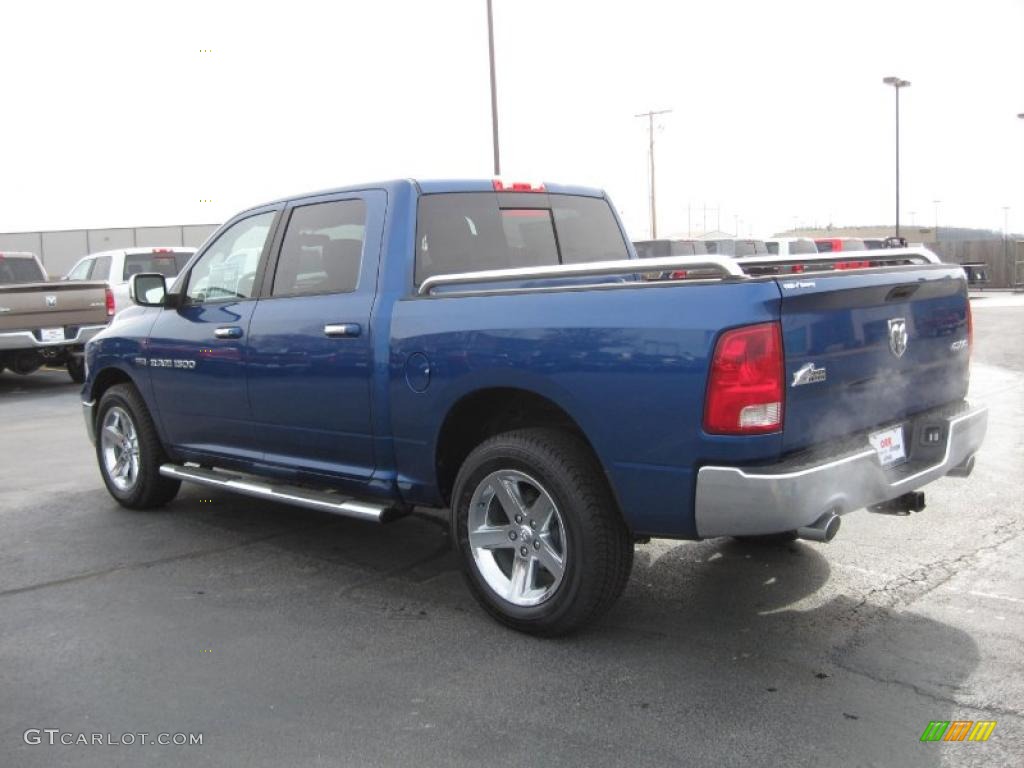 2011 Ram 1500 Big Horn Crew Cab 4x4 - Deep Water Blue Pearl / Light Pebble Beige/Bark Brown photo #7