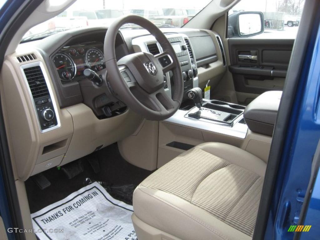 2011 Ram 1500 Big Horn Crew Cab 4x4 - Deep Water Blue Pearl / Light Pebble Beige/Bark Brown photo #11