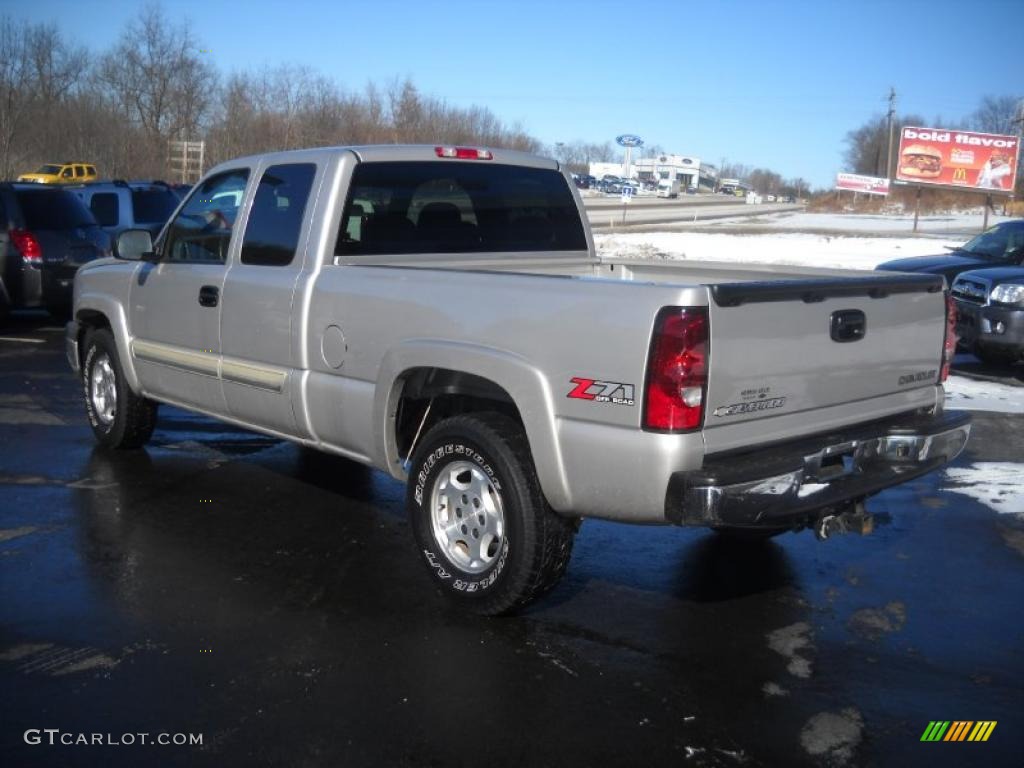 2004 Silverado 1500 Z71 Extended Cab 4x4 - Silver Birch Metallic / Dark Charcoal photo #5