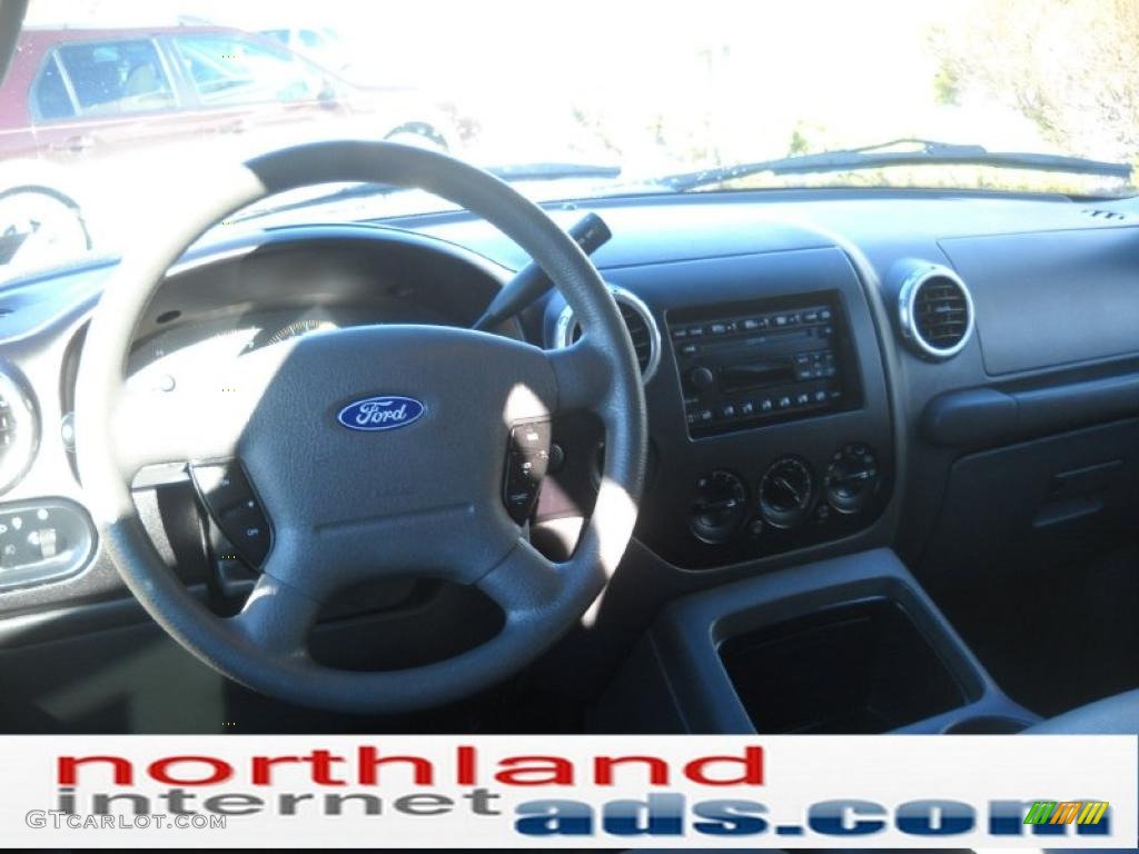 2003 Expedition XLT 4x4 - Oxford White / Flint Grey photo #15