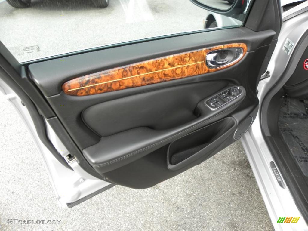 2005 Jaguar XJ Vanden Plas Charcoal Door Panel Photo #44766693