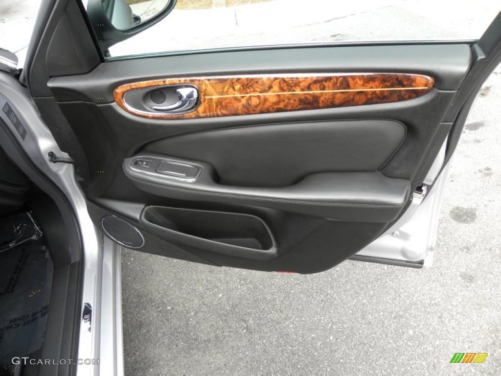 2005 Jaguar XJ Vanden Plas Charcoal Door Panel Photo #44766809