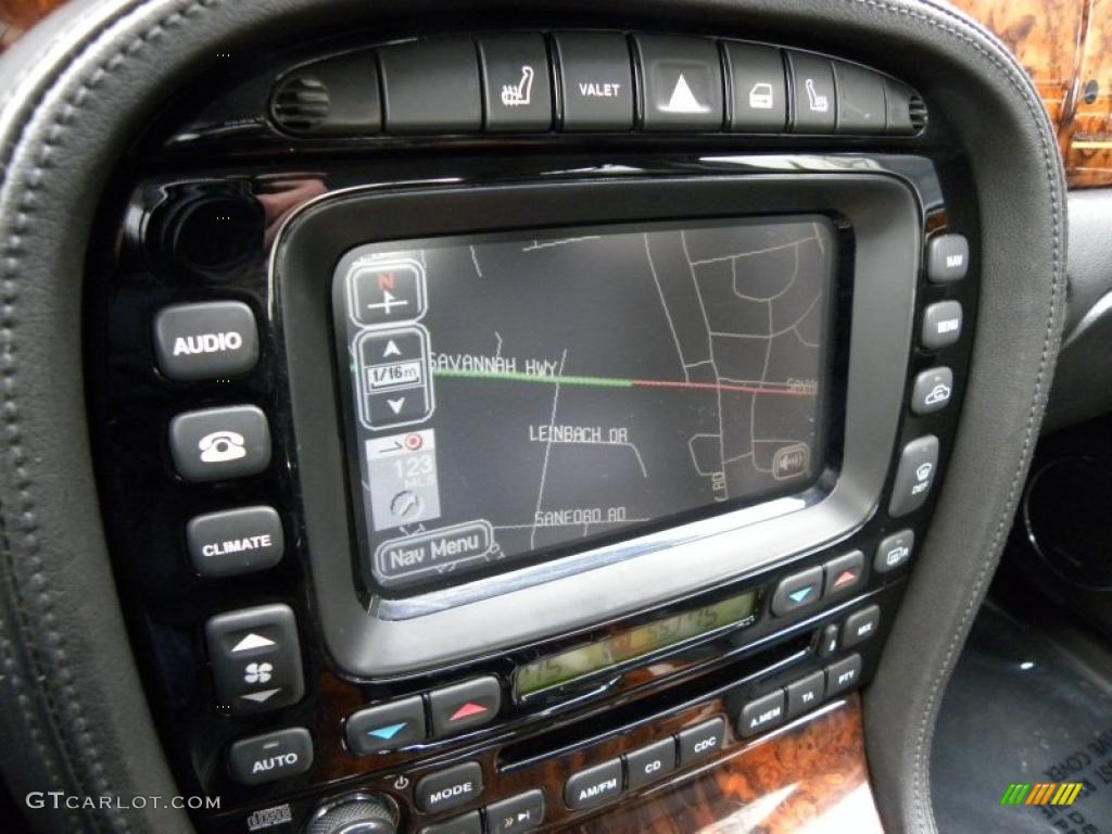 2005 Jaguar XJ Vanden Plas Controls Photo #44766981