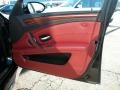 Black Sapphire Metallic - M5 Sedan Photo No. 28