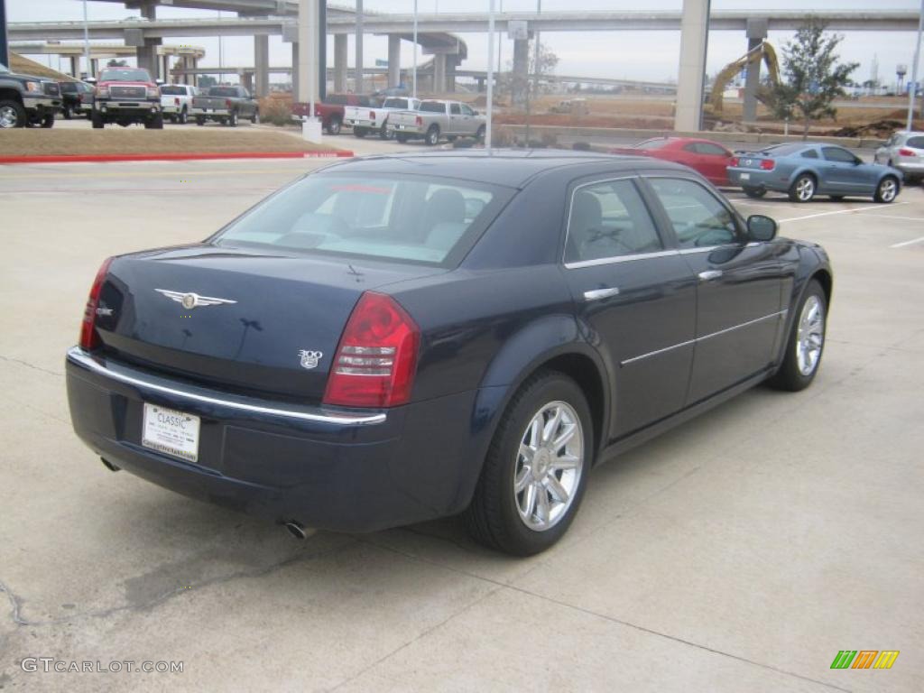 2006 Chrysler 300c blue book