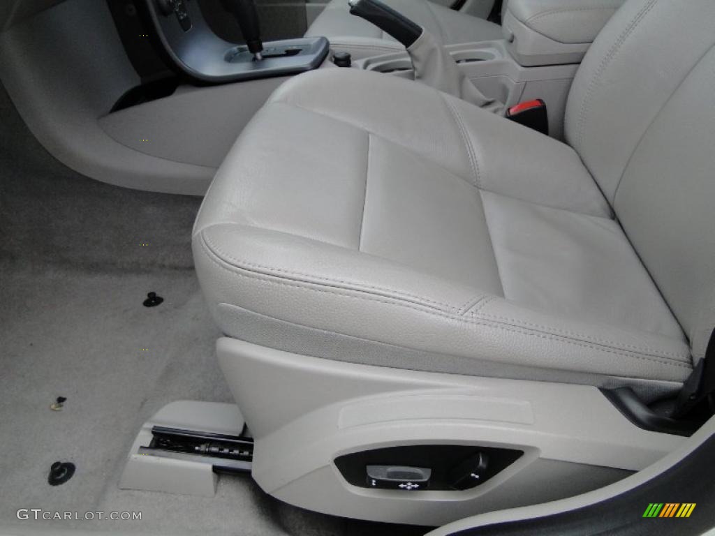 Dark Beige/Quartz Interior 2007 Volvo S40 2.4i Photo #44773133