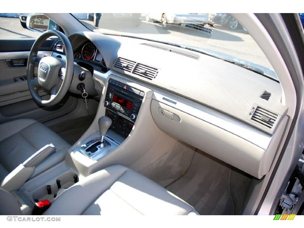 2008 A4 2.0T quattro Sedan - Light Silver Metallic / Light Gray photo #23