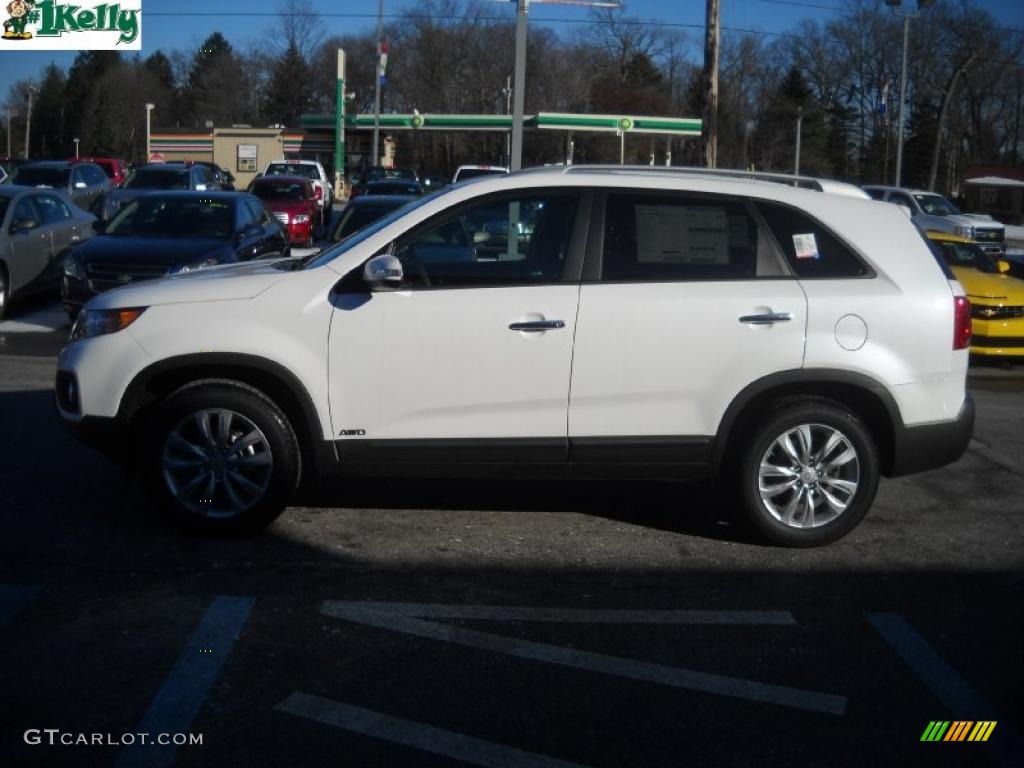 2011 Sorento LX V6 AWD - Snow White Pearl / Beige photo #6