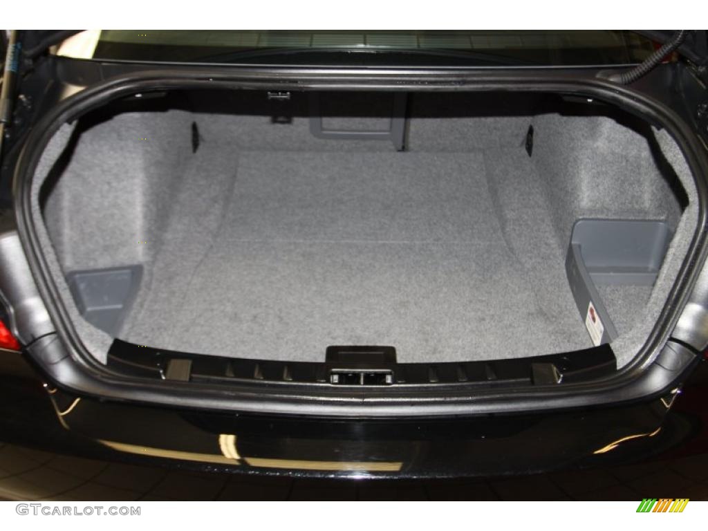 2011 BMW 3 Series 328i Coupe Trunk Photo #44777283