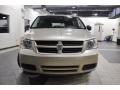 White Gold Pearl - Grand Caravan SE Photo No. 3