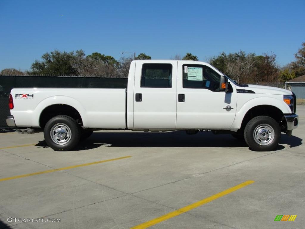 Oxford White 2011 Ford F250 Super Duty XL Crew Cab 4x4 Exterior Photo #44779834
