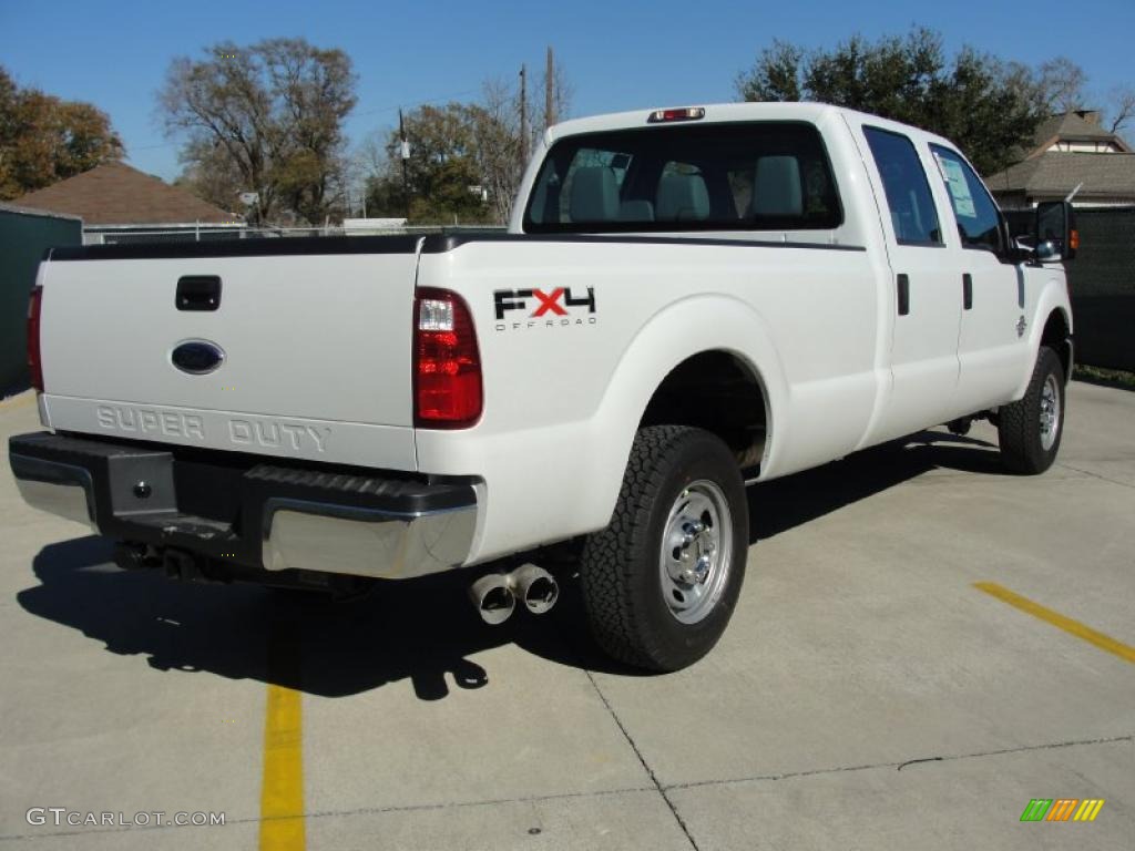 Oxford White 2011 Ford F250 Super Duty XL Crew Cab 4x4 Exterior Photo #44779838