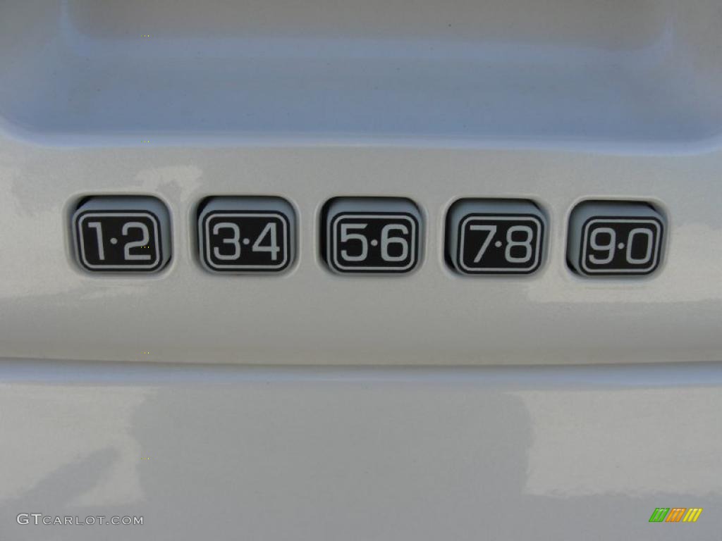2011 F150 Platinum SuperCrew - White Platinum Metallic Tri-Coat / Sienna Brown/Black photo #15