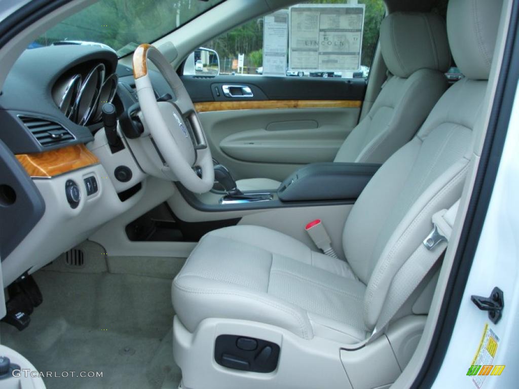 Light Stone Interior 2011 Lincoln MKT FWD Photo #44784150