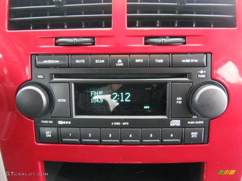 2007 Dodge Caliber SXT Controls Photo #44784794