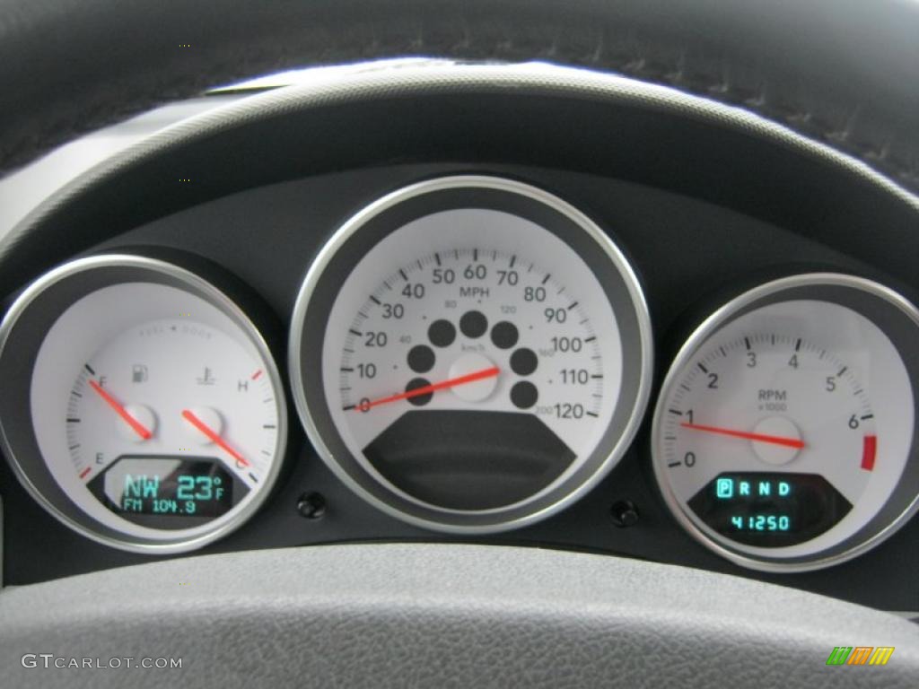 2007 Dodge Caliber SXT Gauges Photo #44785098