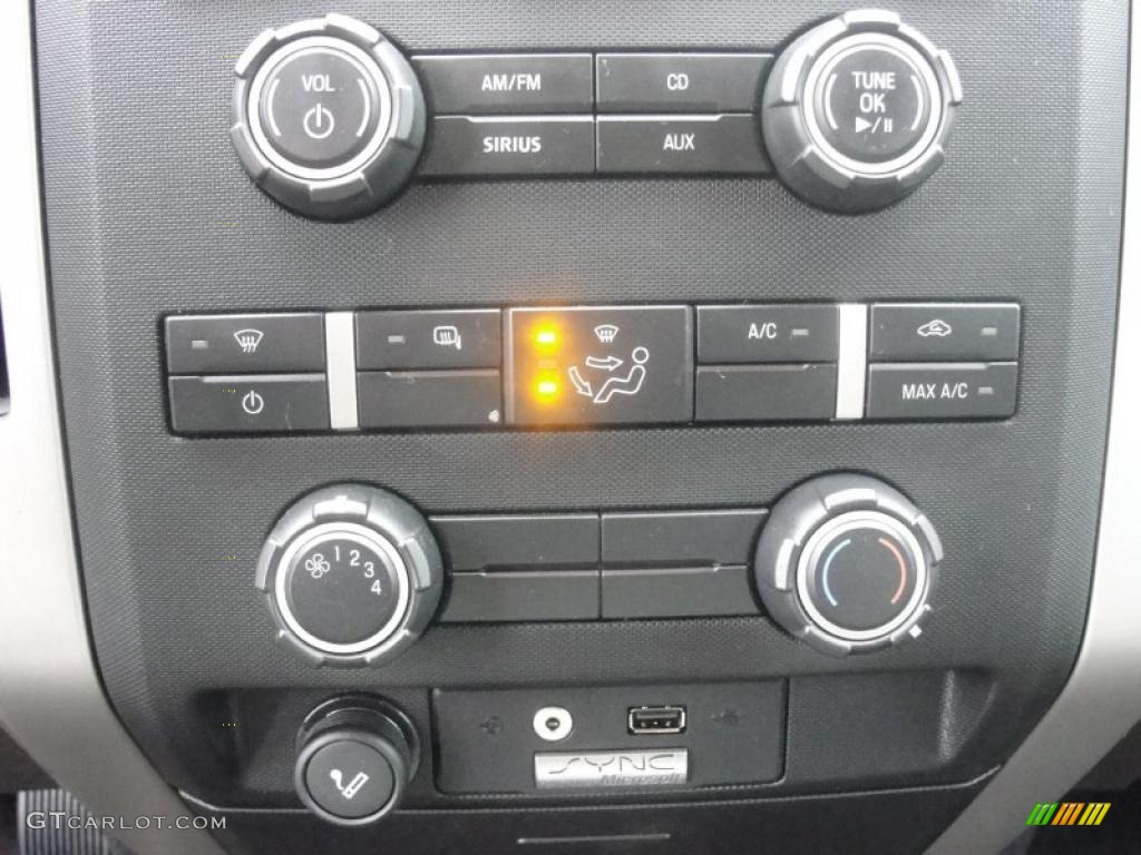 2009 Ford F150 XLT SuperCab Controls Photo #44787002