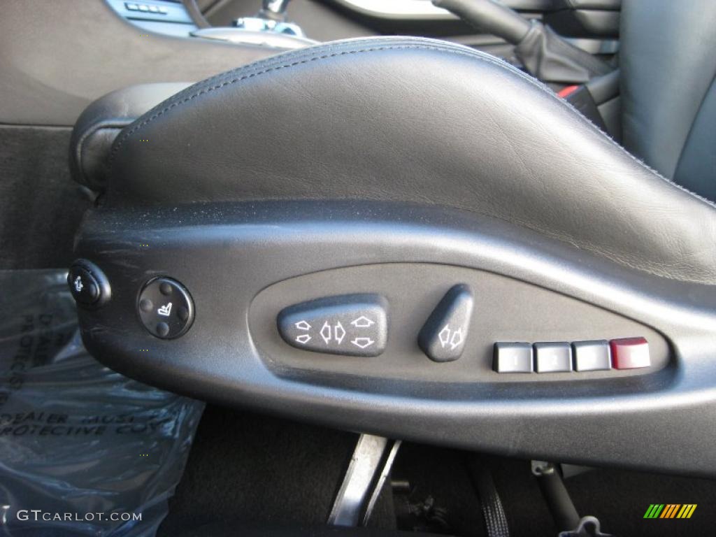 2006 BMW M3 Coupe Controls Photo #44788242