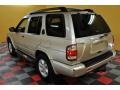 2002 Sahara Beige Metallic Nissan Pathfinder SE 4x4  photo #3