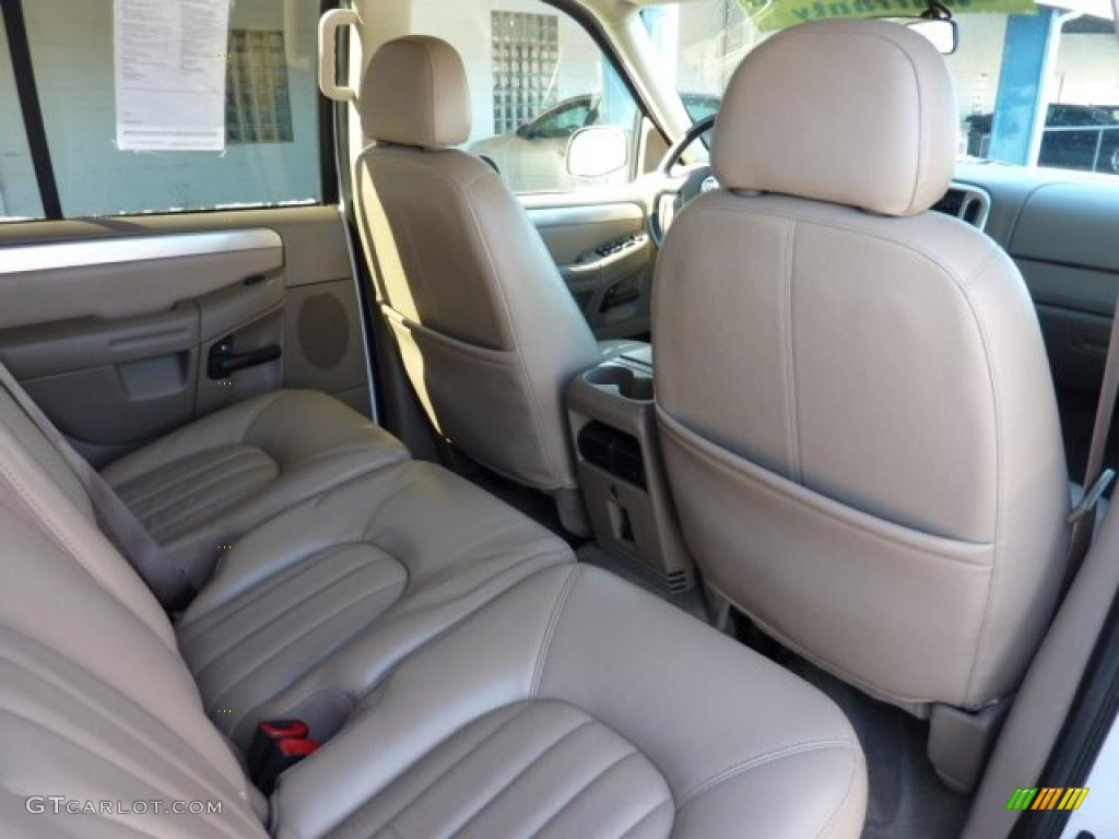 Medium Dark Parchment Interior 2005 Mercury Mountaineer V6 AWD Photo #44792212