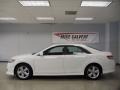 Super White - Camry SE Photo No. 3