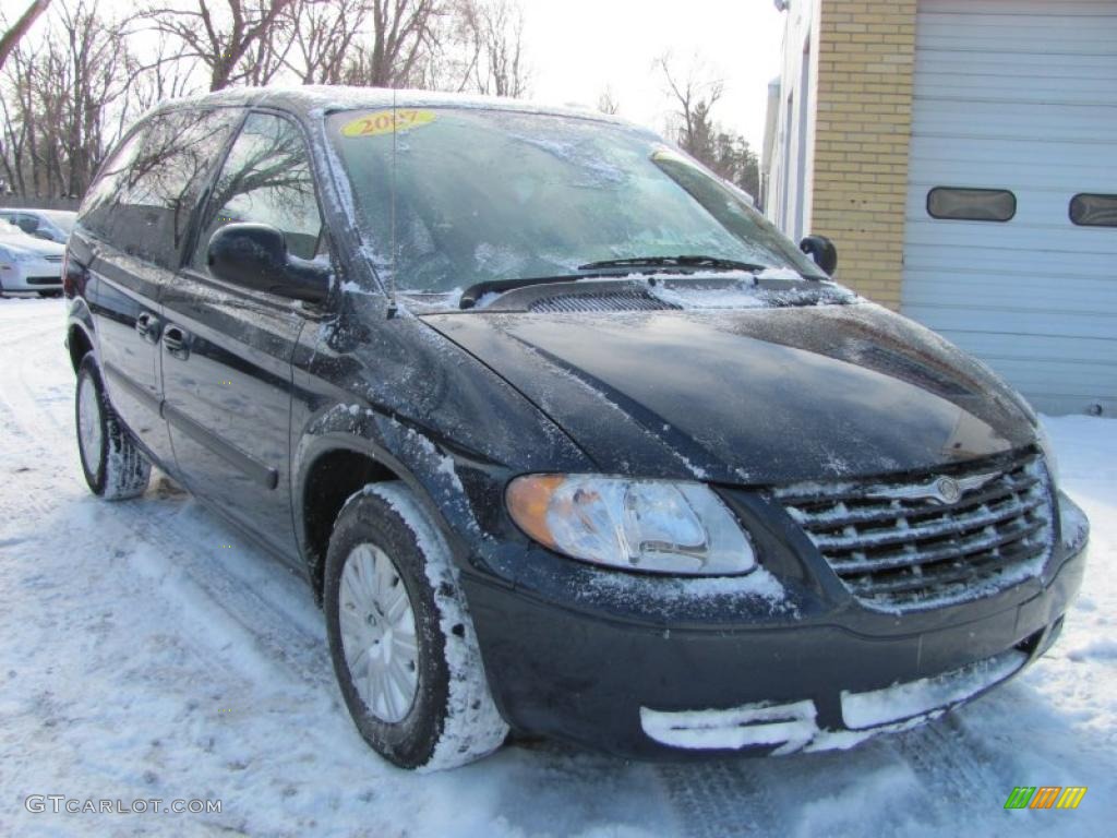 2007 Town & Country  - Modern Blue Pearl / Medium Slate Gray photo #1