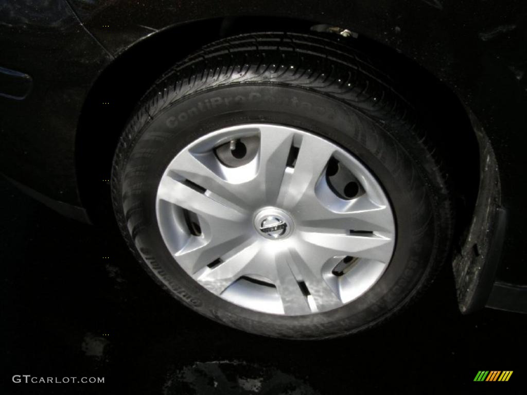 2010 Nissan Versa 1.8 S Hatchback Wheel Photo #44799386