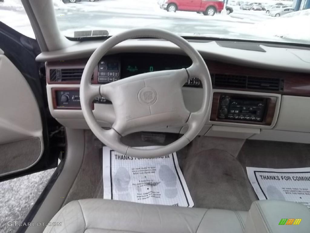 1995 Cadillac DeVille Sedan Gray Steering Wheel Photo #44799438
