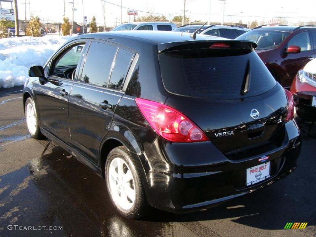 Super Black 2011 Nissan Versa 1.8 SL Hatchback Exterior Photo #44799582