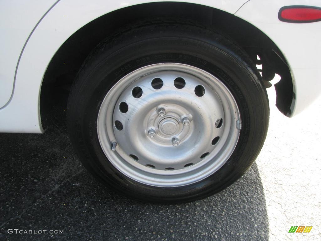 2004 Chevrolet Aveo Special Value Hatchback Wheel Photo #44802130