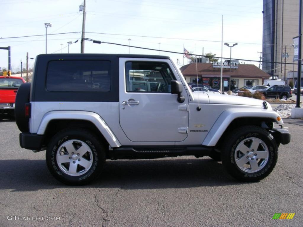 2010 Wrangler Sahara 4x4 - Bright Silver Metallic / Dark Slate Gray/Medium Slate Gray photo #4