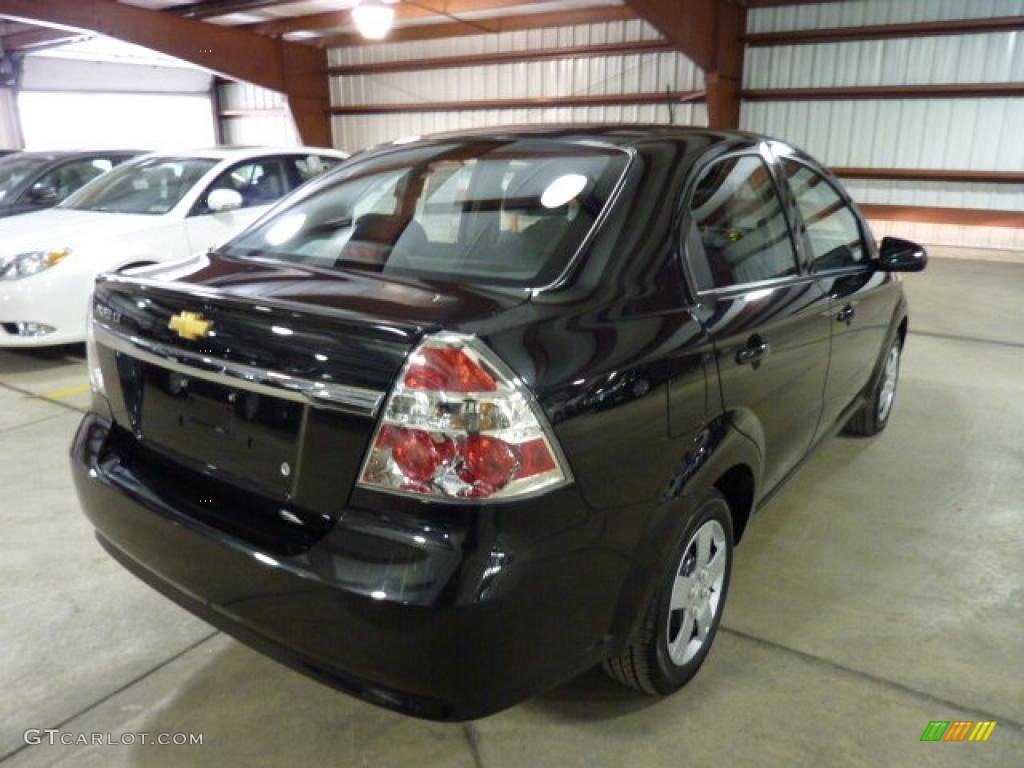 2010 Aveo LT Sedan - Black Granite / Charcoal photo #4