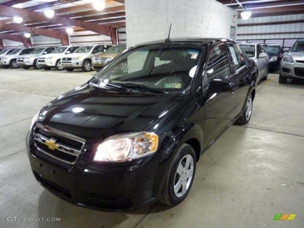 2010 Aveo LT Sedan - Black Granite / Charcoal photo #12
