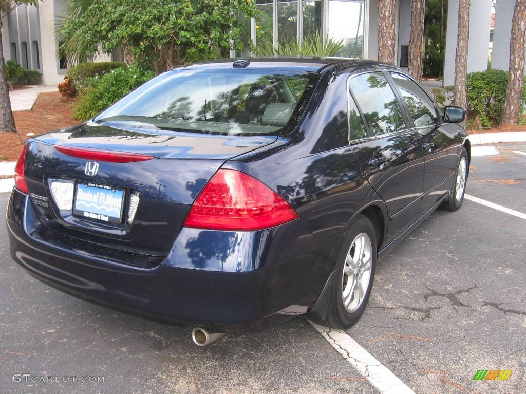 2006 Accord EX-L Sedan - Royal Blue Pearl / Gray photo #3