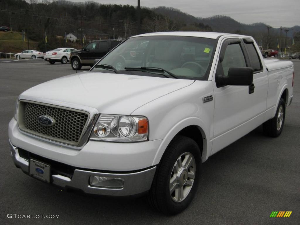 2004 F150 Lariat SuperCab - Oxford White / Tan photo #2