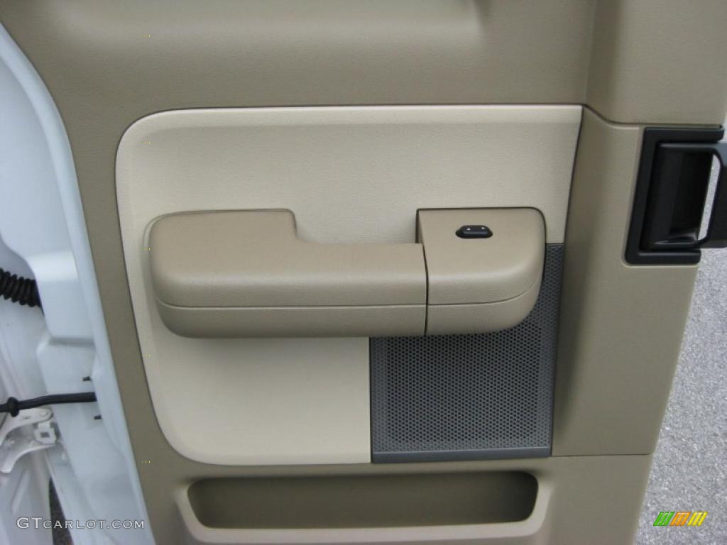 2004 F150 Lariat SuperCab - Oxford White / Tan photo #19