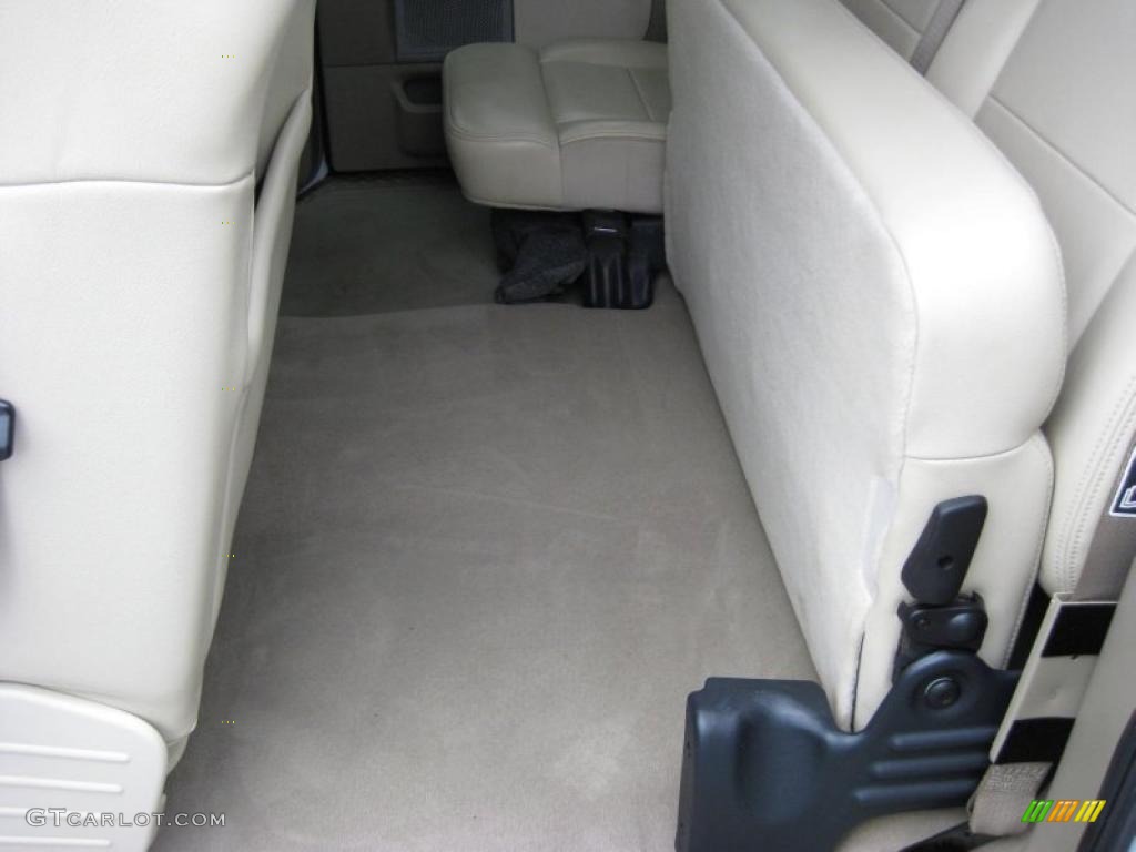 2004 F150 Lariat SuperCab - Oxford White / Tan photo #20