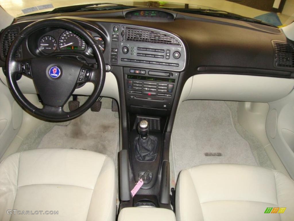 2003 Saab 9-3 Linear Sport Sedan Parchment Dashboard Photo #44807808