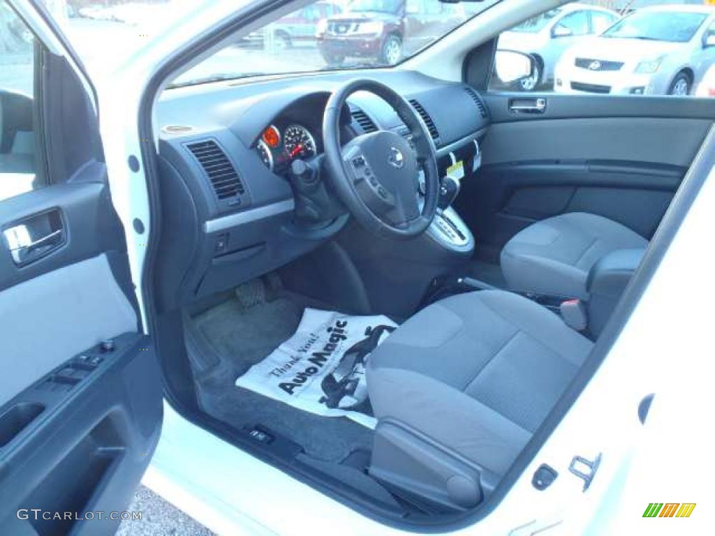 2011 Nissan Sentra 2.0 SR Charcoal Dashboard Photo #44807980