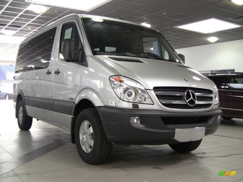 2011 Sprinter 2500 Passenger Van - Brilliant Silver Metallic / Black photo #3