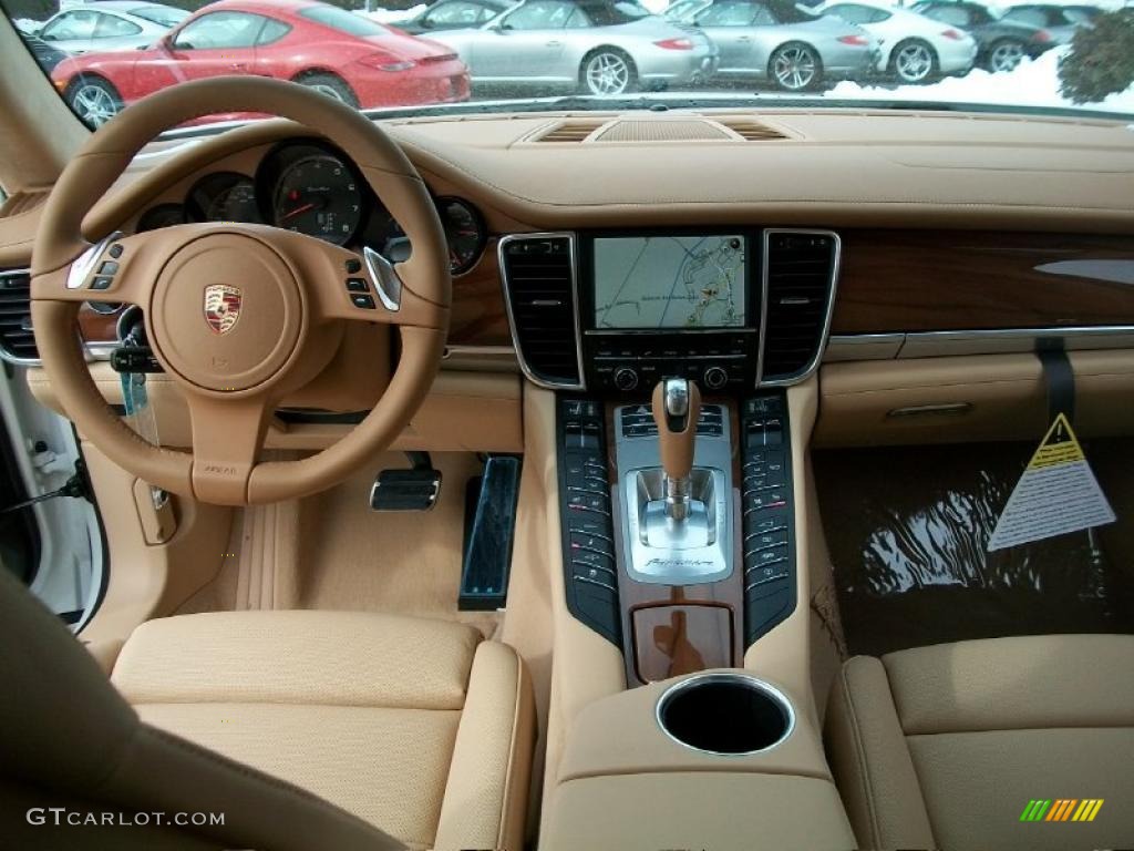 2011 Porsche Panamera Turbo Luxor Beige Dashboard Photo #44815116
