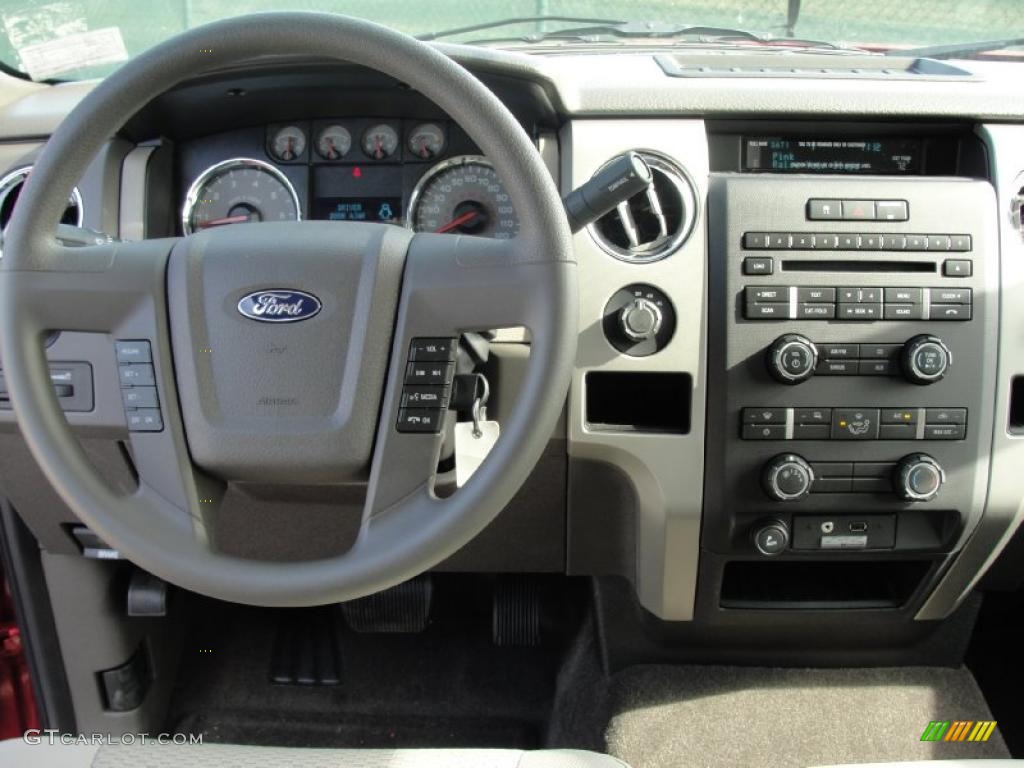 2010 F150 XLT SuperCrew 4x4 - Red Candy Metallic / Medium Stone photo #25