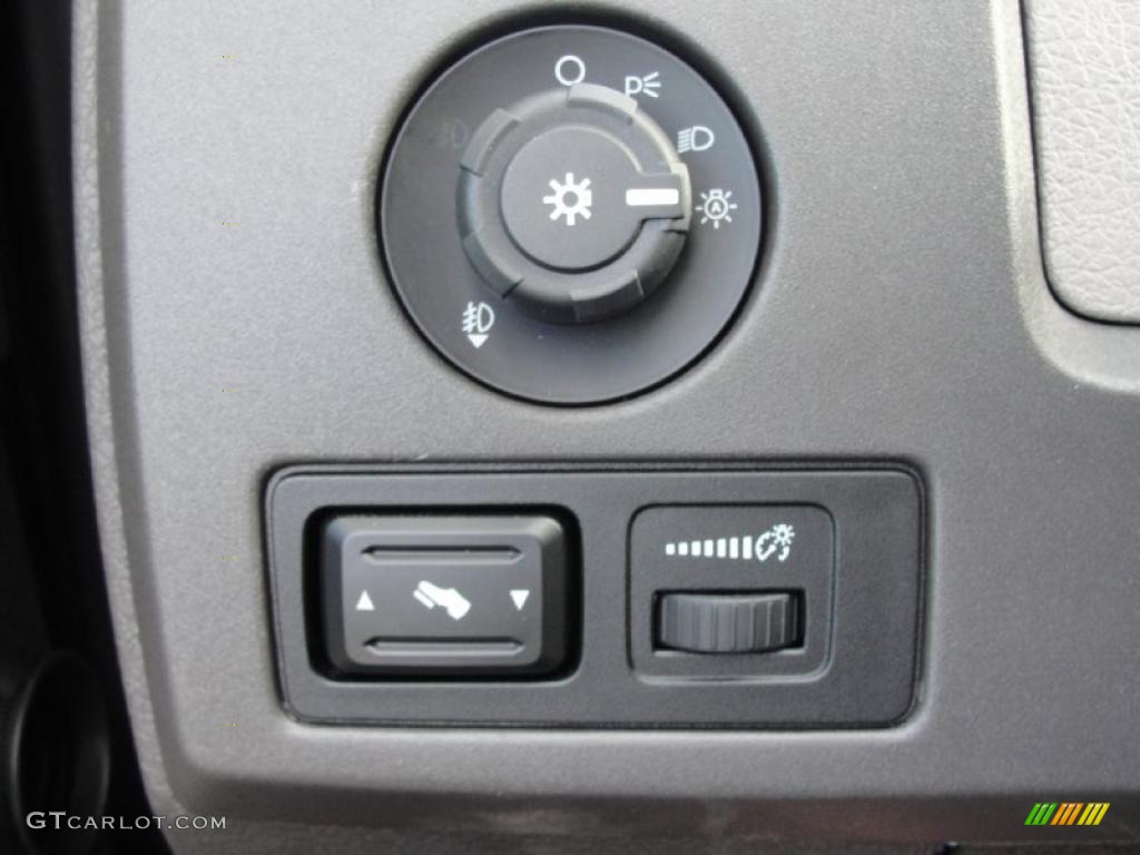2010 F150 XLT SuperCrew 4x4 - Red Candy Metallic / Medium Stone photo #34