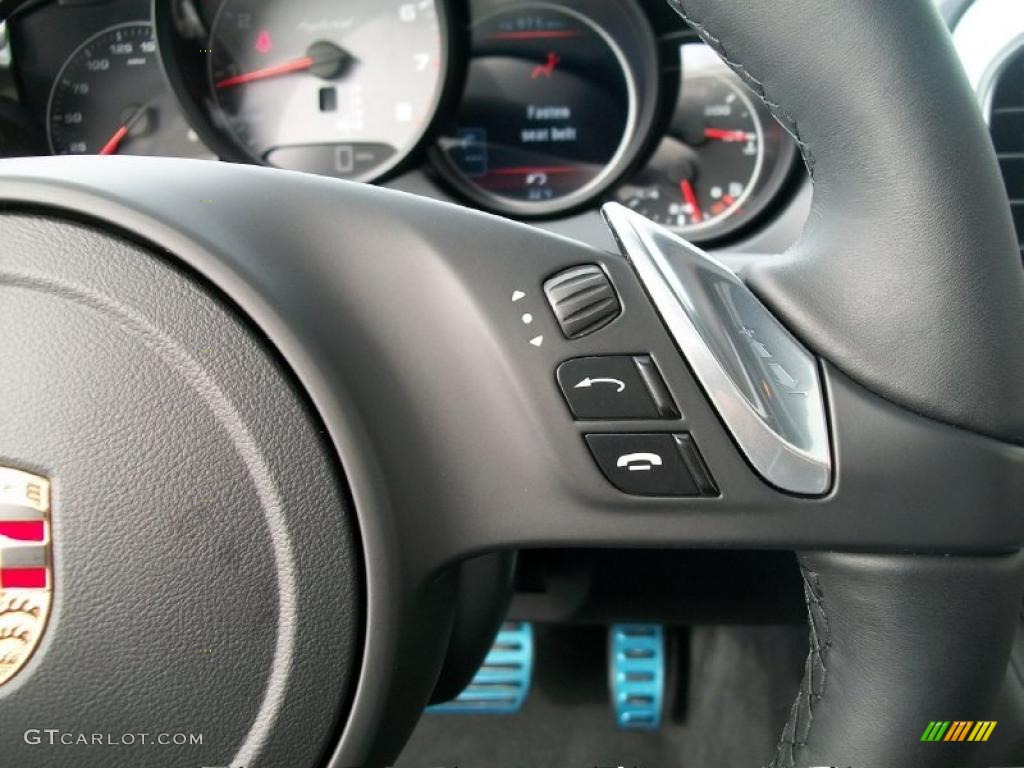 2011 Porsche Cayenne S Hybrid Controls Photo #44816248