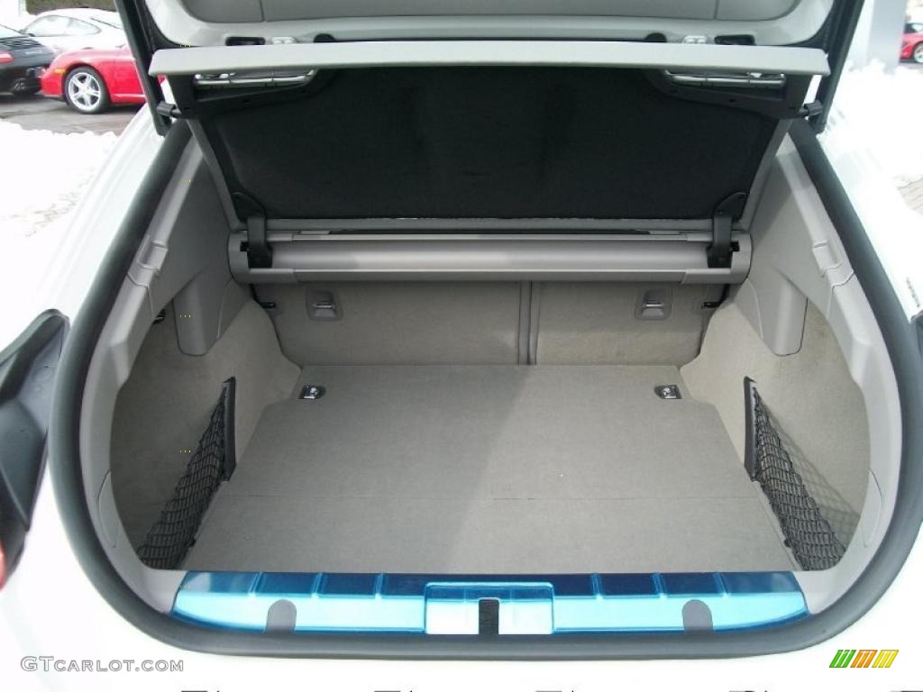 2011 Porsche Panamera 4S Trunk Photo #44816896