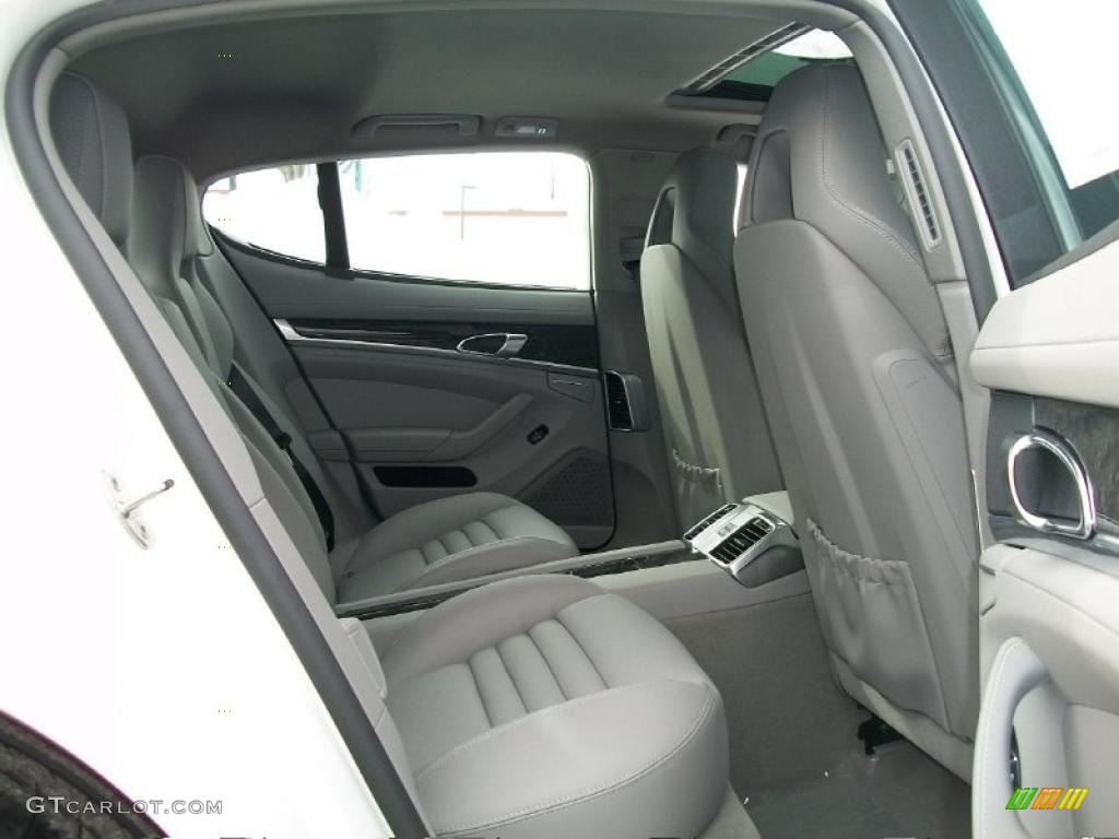 Platinum Grey Interior 2011 Porsche Panamera 4S Photo #44816940