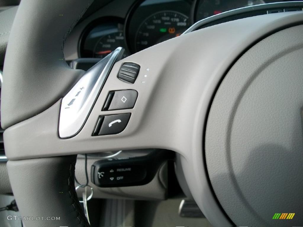 2011 Porsche Panamera 4S Controls Photo #44817872