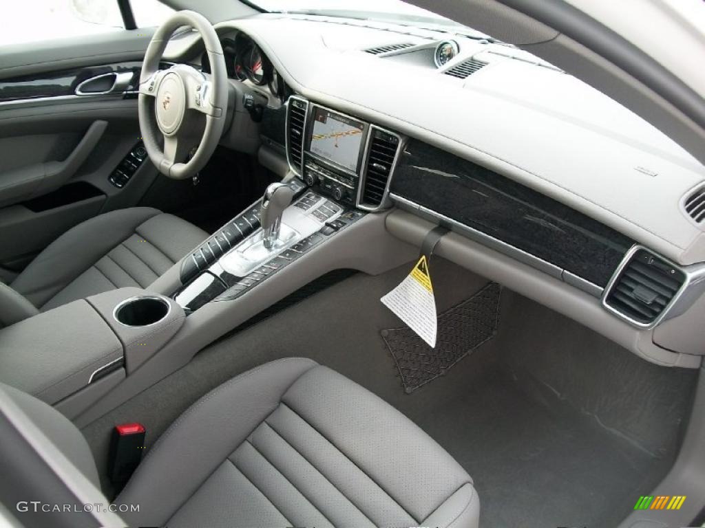 Platinum Grey Interior 2011 Porsche Panamera 4S Photo #44818058