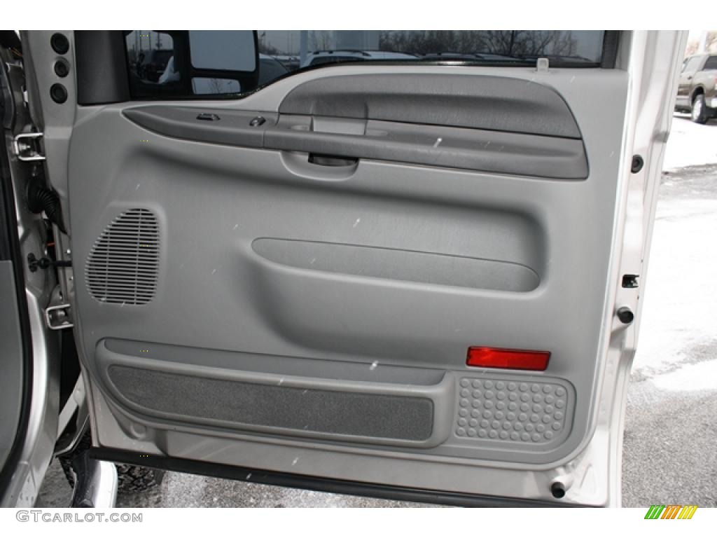 2003 Ford Excursion XLT 4x4 Medium Flint Door Panel Photo #44819092